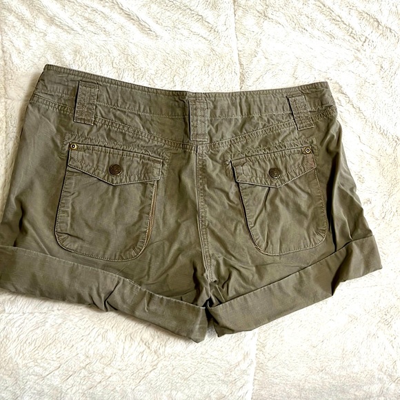 J. Crew Pants - J Crew cargo shorts, size 8